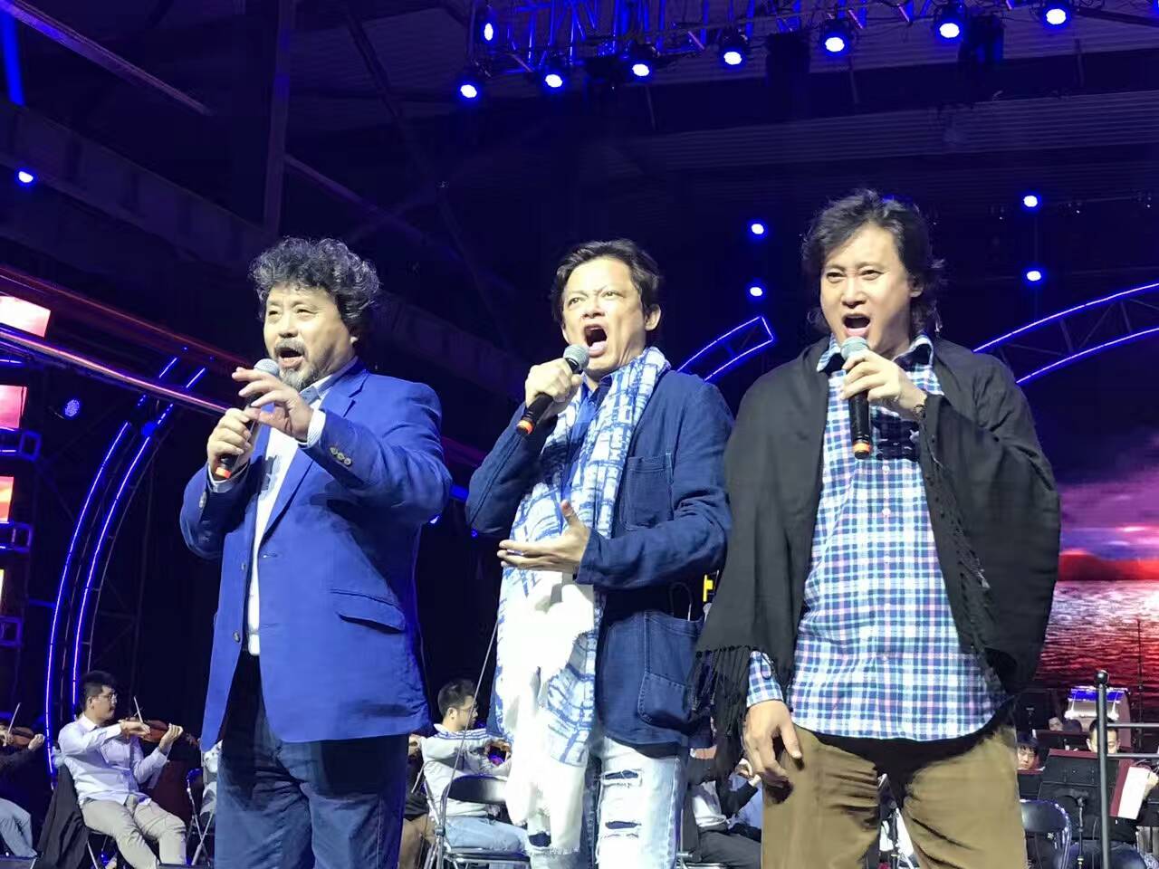 中國三大男高音國韻放歌，向工人致敬(圖1)